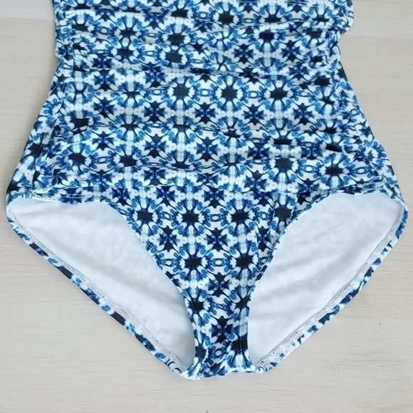 TOMMY BAHAMA Shibori splash bandeau one piece swimsuit - Picture 5 of 16
